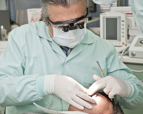 Wurzelkanalbehandlung